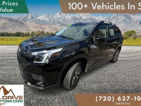 Used 2022 Subaru Forester Premium AWD/4WD image 1