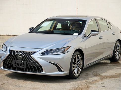 Used 2025 Lexus ES 300h w/ Accessory Package (Z1) FWD image 49