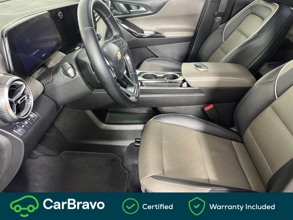 Used 2025 Chevrolet Equinox LT w/ Convenience Package II AWD/4WD image 17
