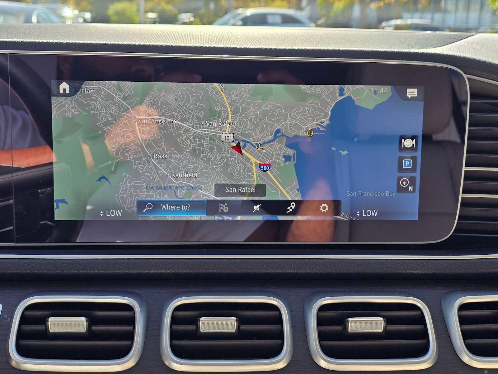 Used 2021 Mercedes-Benz GLE 350 w/ Premium Package image 34