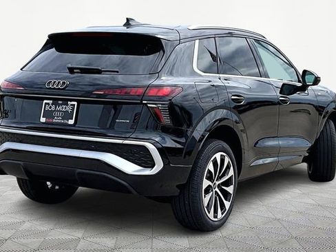 New 2026 Audi Q3 quattro 2.0T image 2