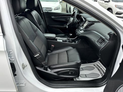 Used 2018 Chevrolet Impala LT image 12