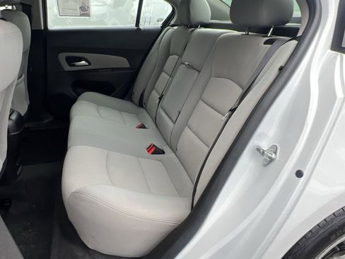 Used 2016 Chevrolet Cruze LT w/ Technology Package image 23