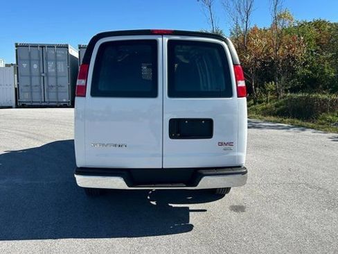 Used 2023 GMC Savana 2500 w/ Driver Convenience Package image 4