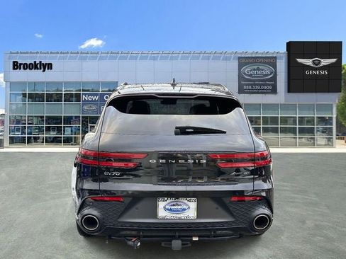 Used 2025 Genesis GV70 3.5T Sport w/ Sport Advanced Package image 5
