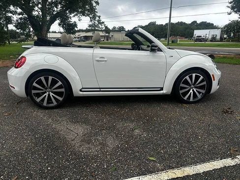 Used 2014 Volkswagen Beetle R-Line FWD image 8
