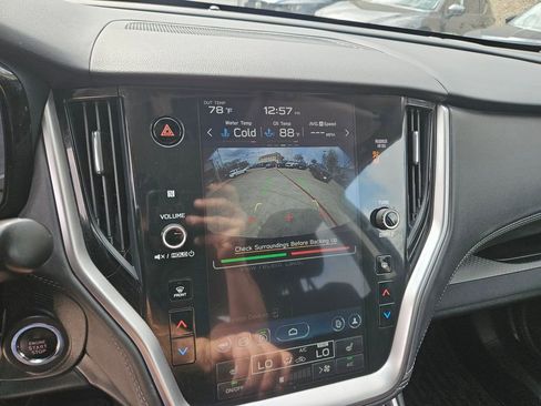 Used 2025 Subaru Outback Premium image 22