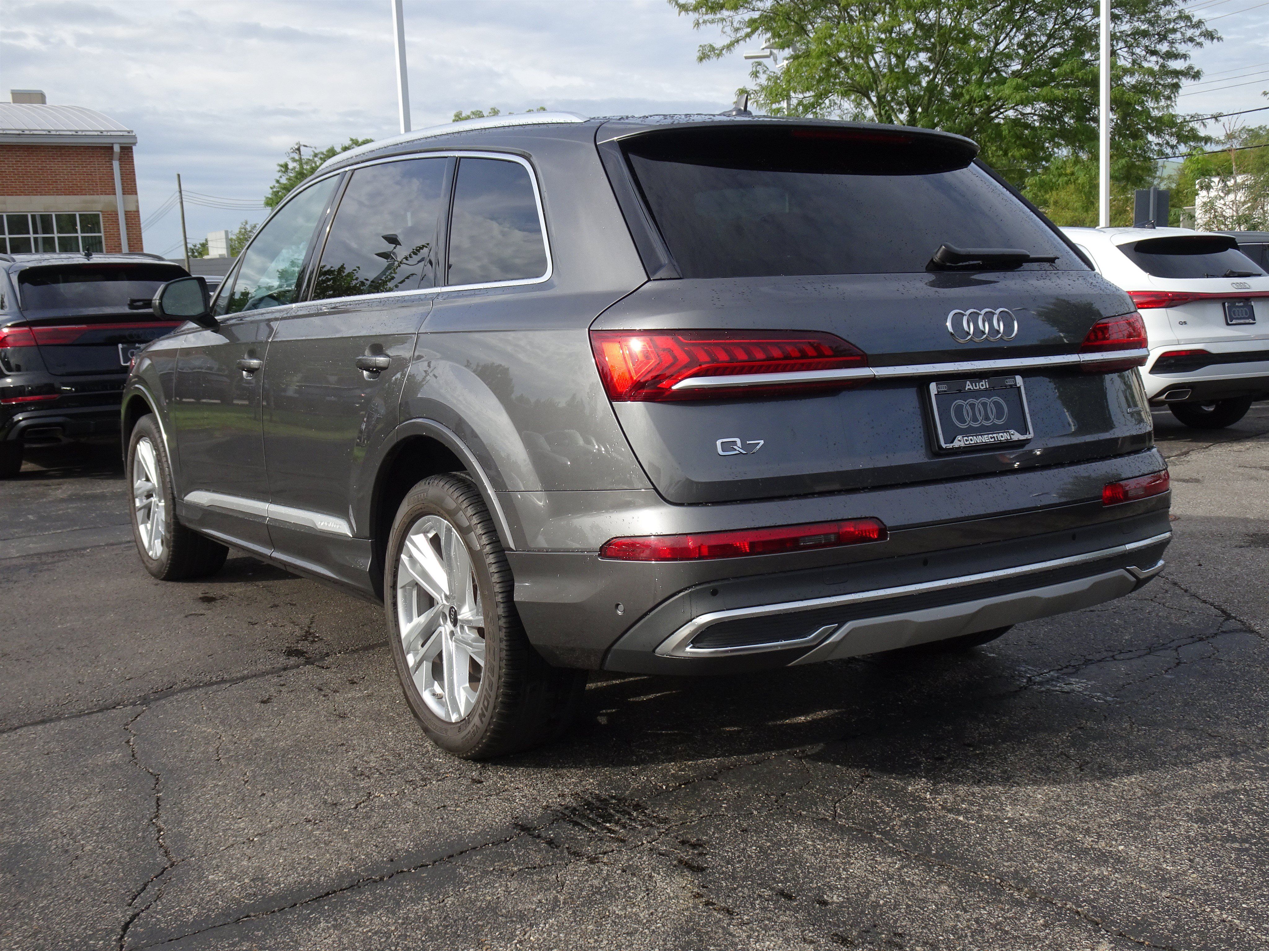 Certified 2023 Audi Q7 3.0T Premium Plus AWD/4WD image 3