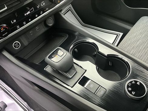 Certified 2023 Nissan Rogue SV AWD/4WD image 18