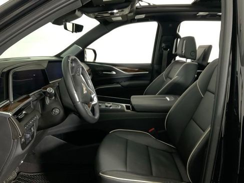 Certified 2023 Cadillac Escalade Premium Luxury w/ Performance Package image 23