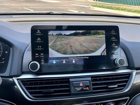 Used 2021 Honda Accord Sport image 14