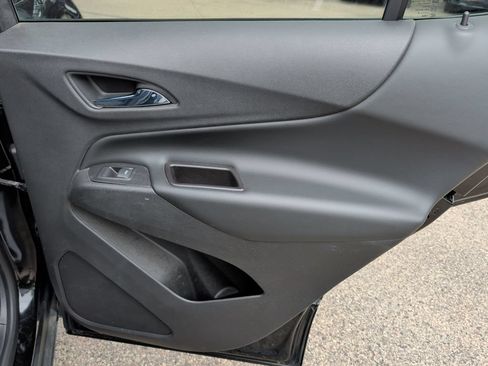 Used 2018 Chevrolet Equinox LT AWD/4WD image 34