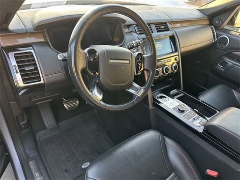 Used 2020 Land Rover Discovery HSE Luxury image 4