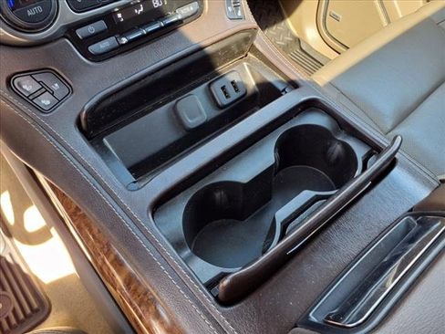 Used 2018 Chevrolet Tahoe Premier image 18