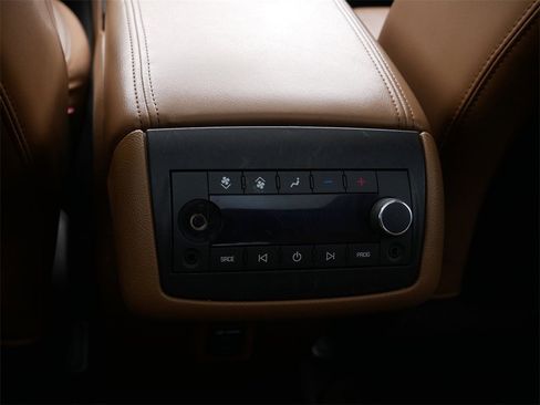 Used 2014 Buick Enclave Premium w/ Trailering Provision Package image 13