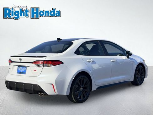Used 2025 Toyota Corolla SE FWD image 7