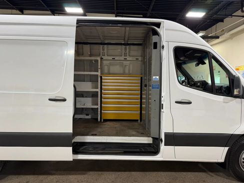 Used 2021 Mercedes-Benz Sprinter 3500 image 26