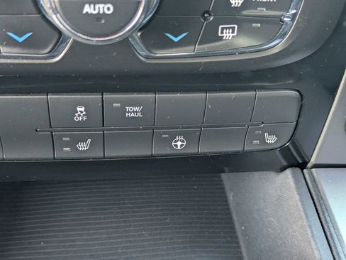 Used 2016 RAM 1500 Sport RWD image 18
