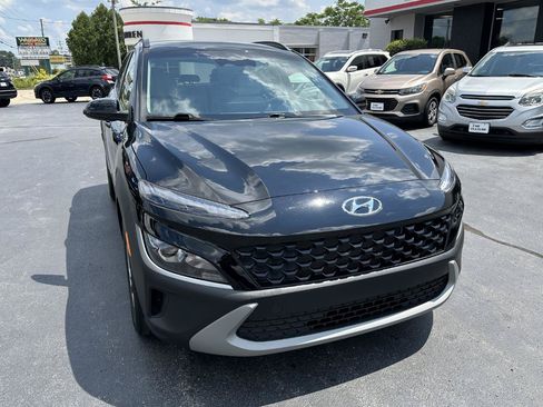 Used 2023 Hyundai Kona SEL w/ Cargo Package AWD/4WD image 4