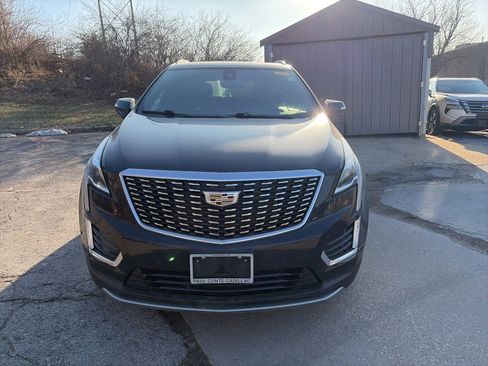 Used 2021 Cadillac XT5 Premium Luxury image 2