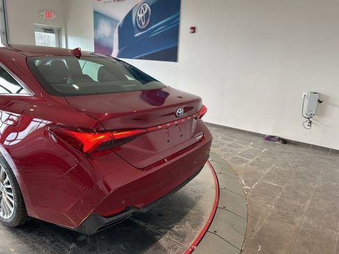 Used 2021 Toyota Avalon Limited w/ Advanced Safety Package image 6