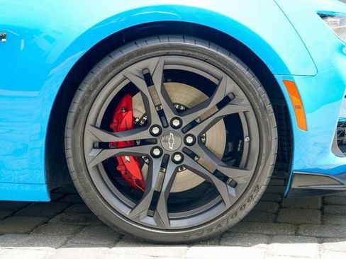 Used 2022 Chevrolet Camaro SS RWD image 35
