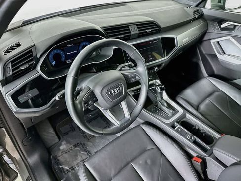 Used 2025 Audi Q3 2.0T Premium AWD/4WD image 2