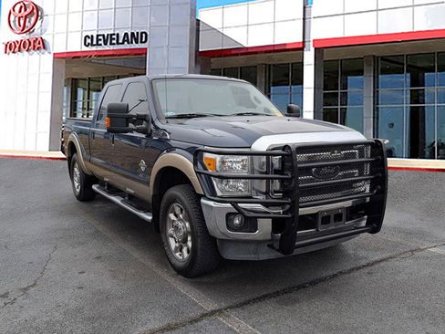 Used 2014 Ford F250 Lariat w/ Lariat Ultimate Package image 2