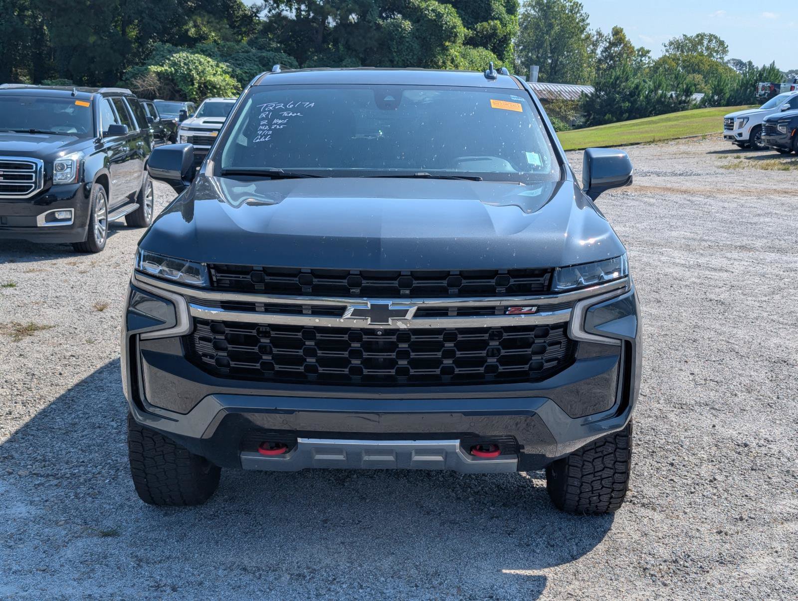 Used 2021 Chevrolet Tahoe Z71 w/ Luxury Package AWD/4WD image 2