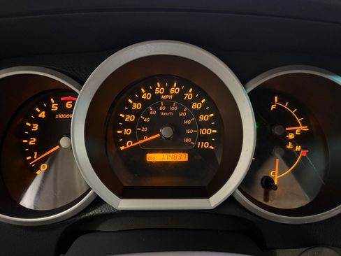 Used 2006 Toyota 4Runner SR5 RWD image 14