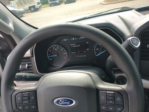Used 2023 Ford F150 XLT RWD image 14