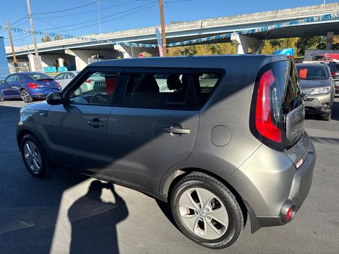 Used 2014 Kia Soul image 7