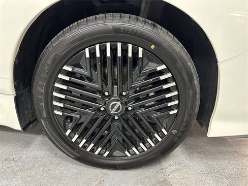 Used 2023 Nissan Leaf SV Plus image 2