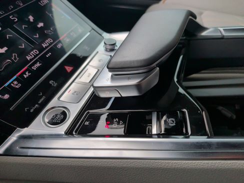 Used 2024 Audi Q8 e-tron Prestige w/ Prestige Package image 30