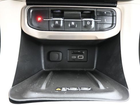 Used 2020 GMC Acadia Denali w/ Trailering Package image 32