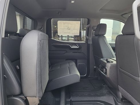 New 2026 GMC Sierra 1500 SLT image 44