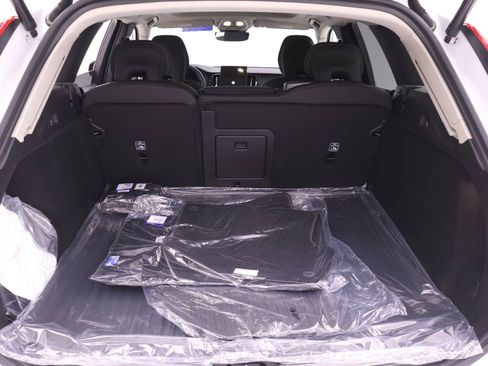 New 2026 Volvo XC60 B5 Plus w/ Protection Package Premier AWD/4WD image 16