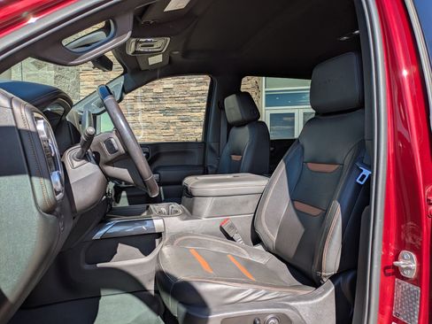 Used 2020 GMC Sierra 2500 AT4 w/ AT4 Premium Package AWD/4WD image 23