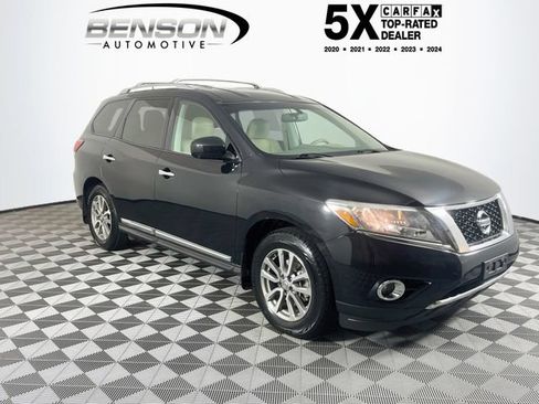 Used 2015 Nissan Pathfinder SL w/ SL Tech Package FWD image 1