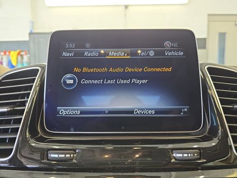 Used 2019 Mercedes-Benz GLE 400 4MATIC image 25
