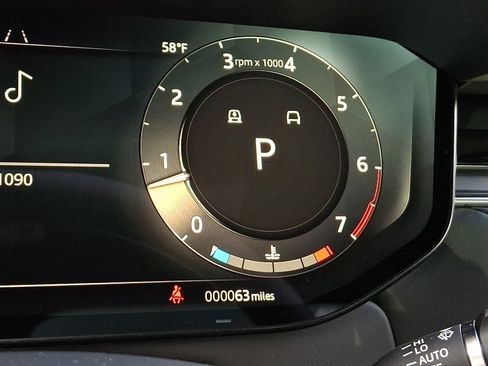 New 2025 Land Rover Range Rover Sport SE image 18