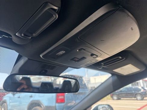 Used 2025 Toyota Camry SE image 14