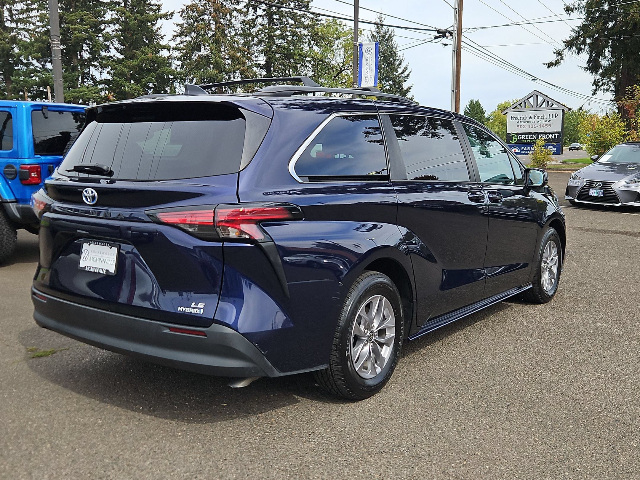 Used 2022 Toyota Sienna LE FWD image 5