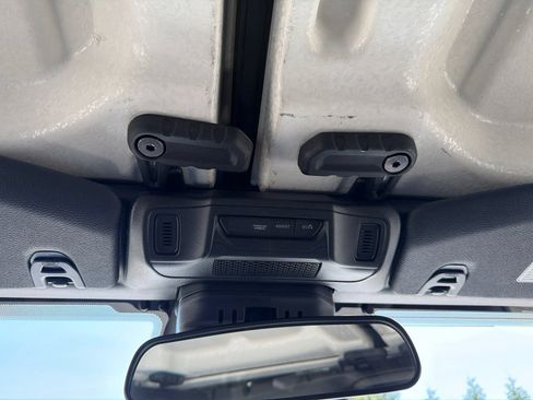 Used 2026 Jeep Wrangler Unlimited Rubicon AWD/4WD image 17
