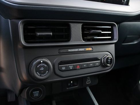 New 2025 Ford Maverick Lariat w/ Black Appearance Package image 11