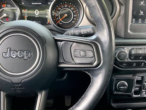 Used 2020 Jeep Wrangler Unlimited Sport AWD/4WD image 17