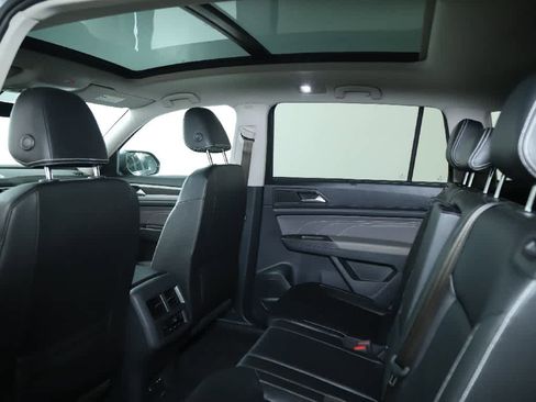 Certified 2023 Volkswagen Atlas SE image 16
