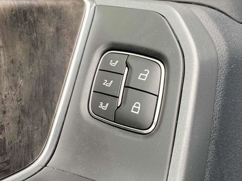 Certified 2023 Ford F250 Lariat image 21