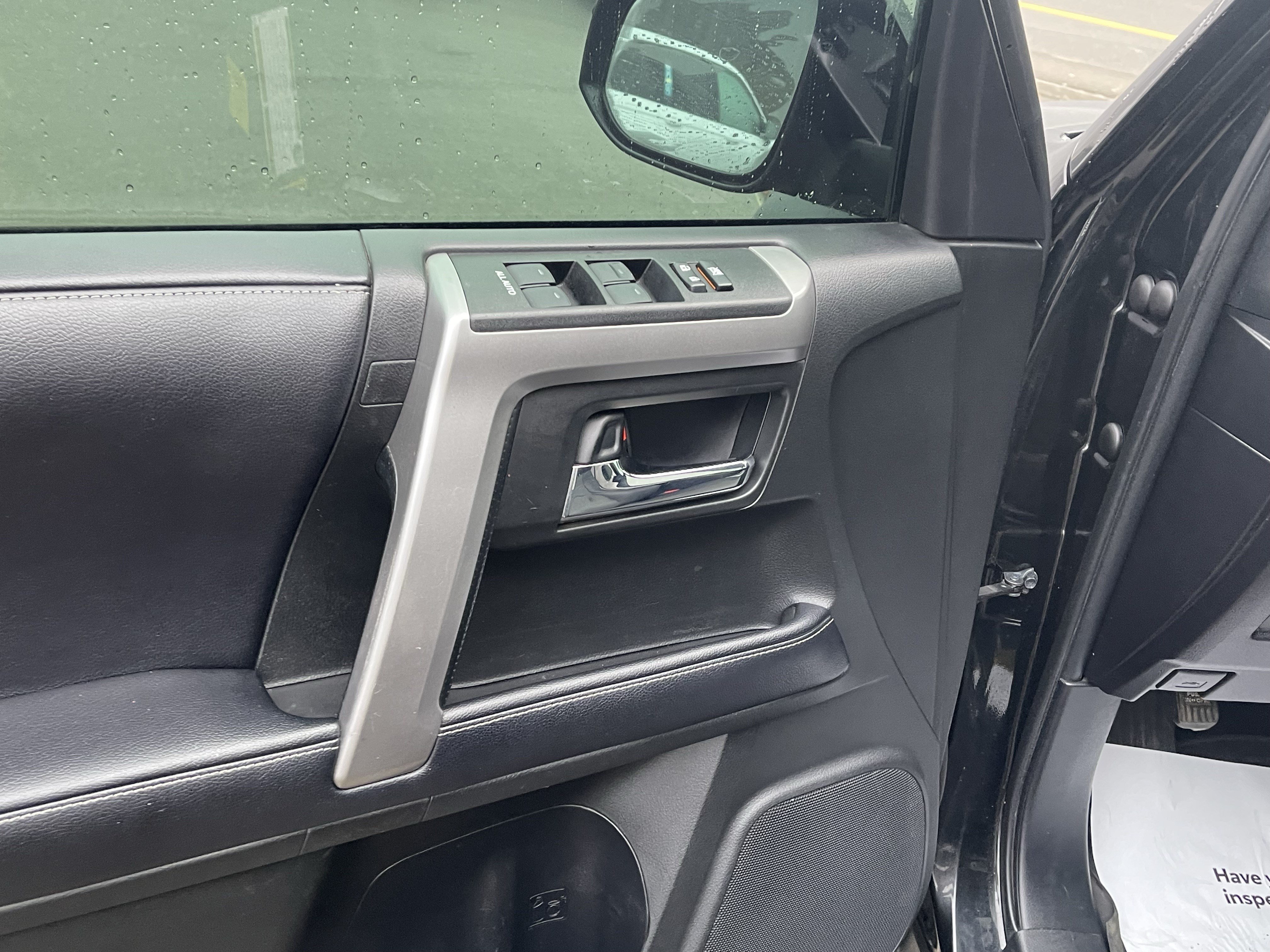 Certified 2019 Toyota 4Runner SR5 Premium AWD/4WD image 17