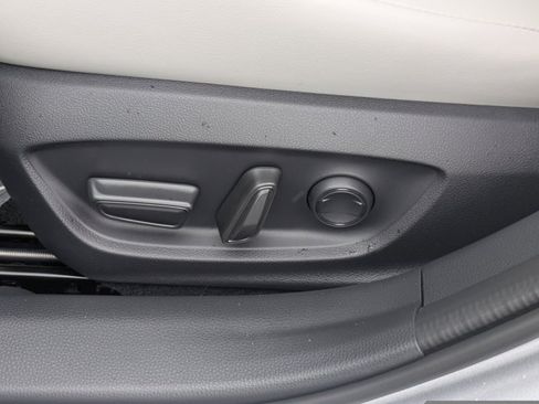 New 2024 Toyota Corolla LE FWD image 19